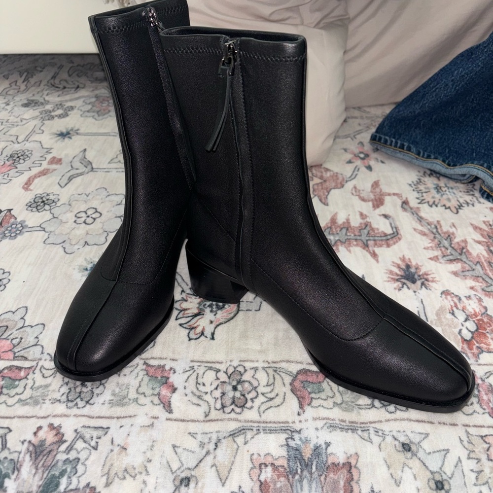Quince Italian leather stretch sock bootie - Picture 2 of 5
